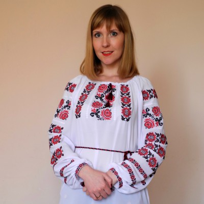 Embroidered blouse "Petrykivka Red"